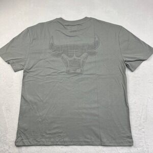 Chicago‎ Bulls Shirt Mens Medium Gray Pro Standard NBA Short Sleeve Cotton M